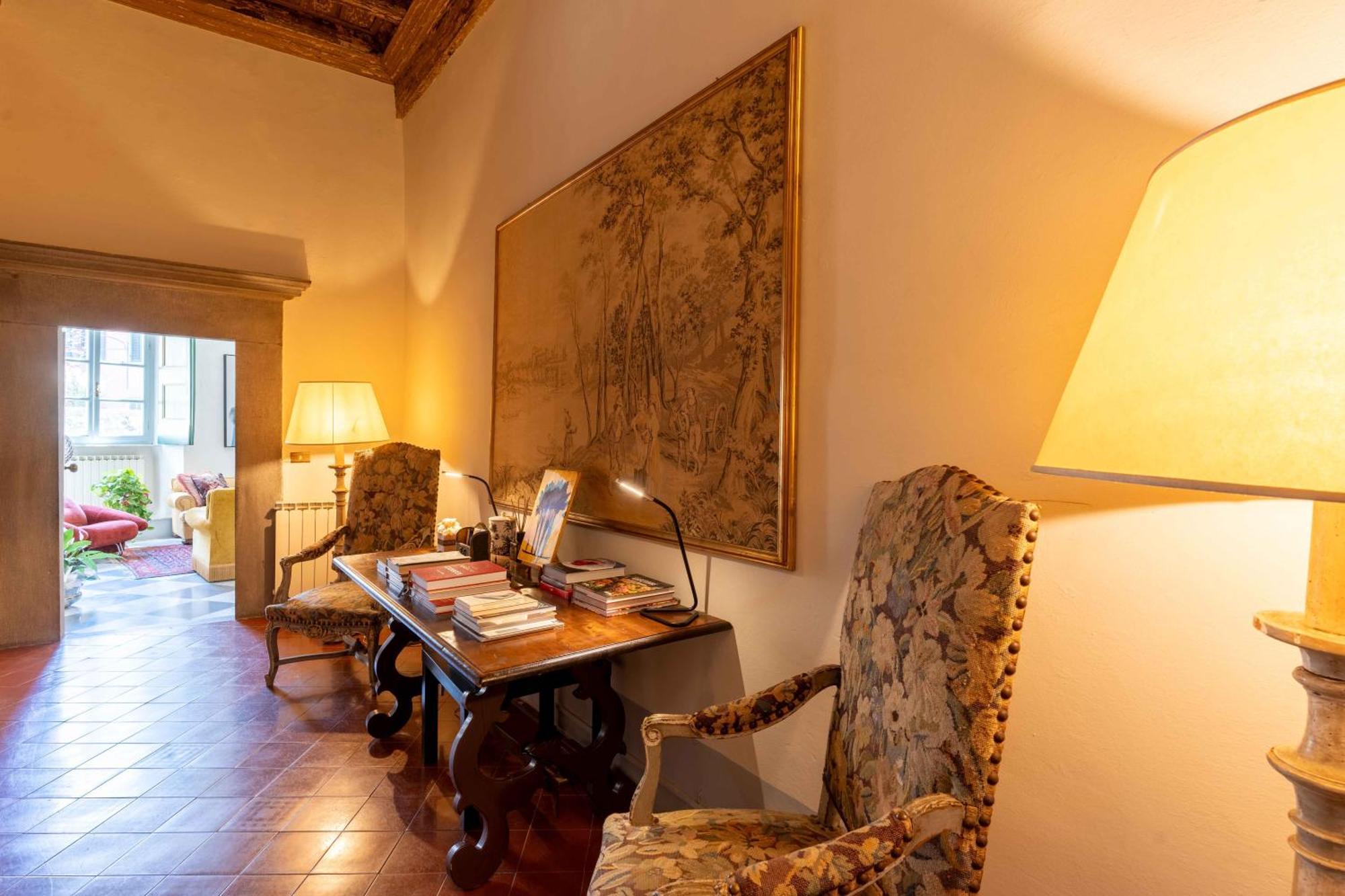 Luxury Apartment Angelio Barga Eksteriør billede